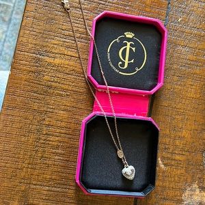 Juicy couture heart necklace with pink box